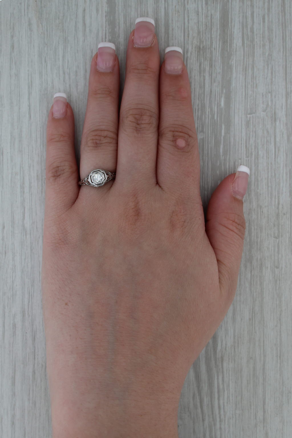 Art Deco 0.25ct Diamond Solitaire Engagement Ring 18k White Gold Floral Filigree