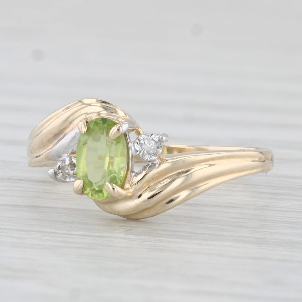 Light Gray 0.50ct Oval Peridot Diamond Ring 10k Yellow Gold Size 6.5