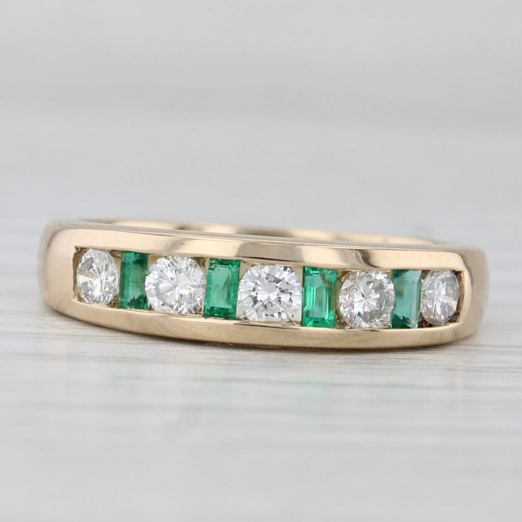 Light Gray 0.55ctw Diamond Emerald Wedding Band 14k Gold Size 6.5 Anniversary Stackable