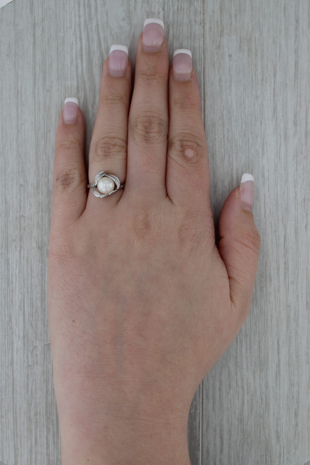 7.5mm Cultured Pearl Solitaire Flower Ring 10k White Gold Size 6.75