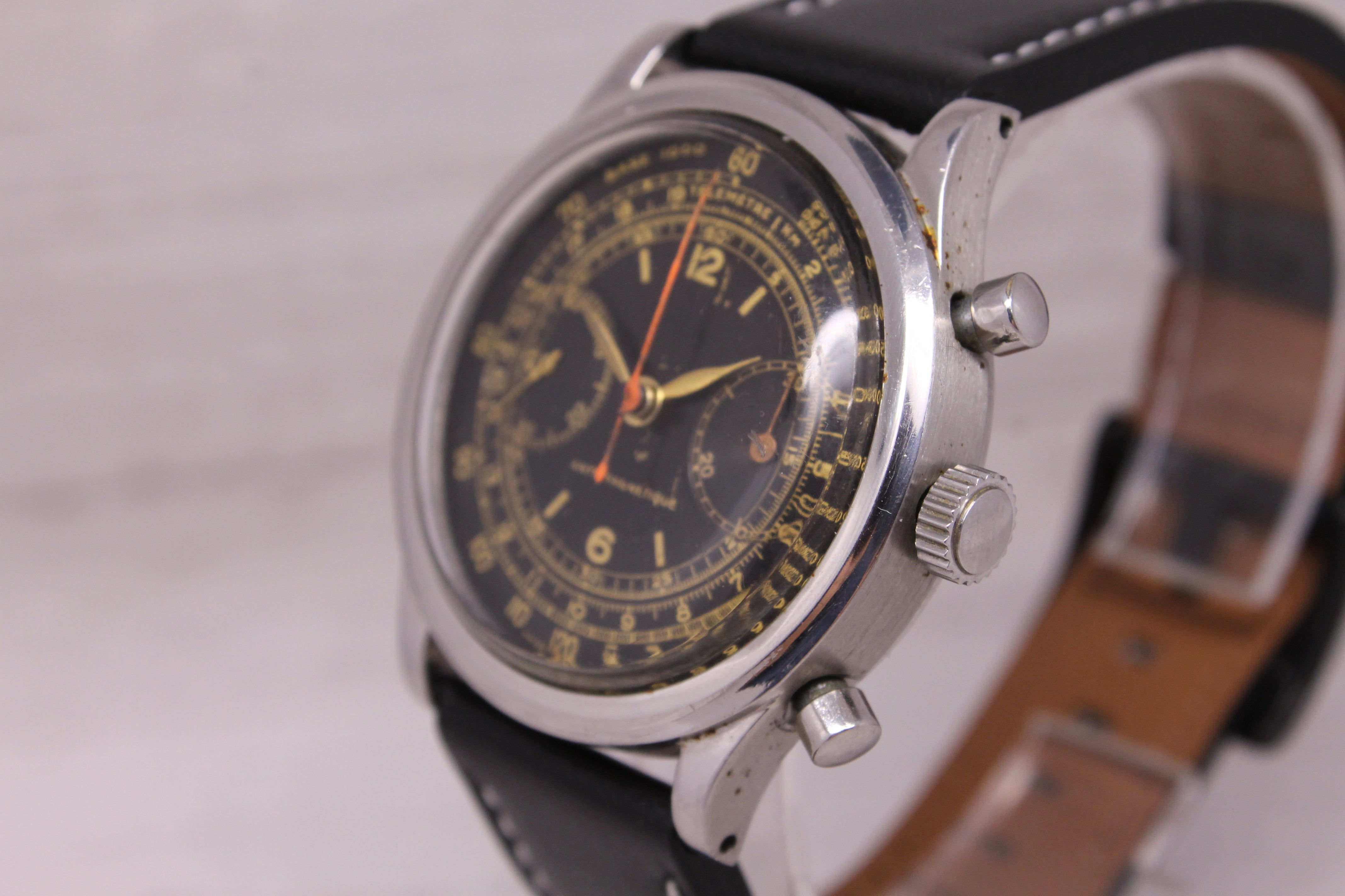 Vintage 1940s Zeus 38mm Steel Clamshell Chronograph Watch Black Dial Valjoux 22