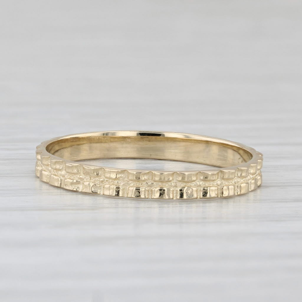 Patterned Stackable Ring 14k Yellow Gold Size 6 Wedding Band