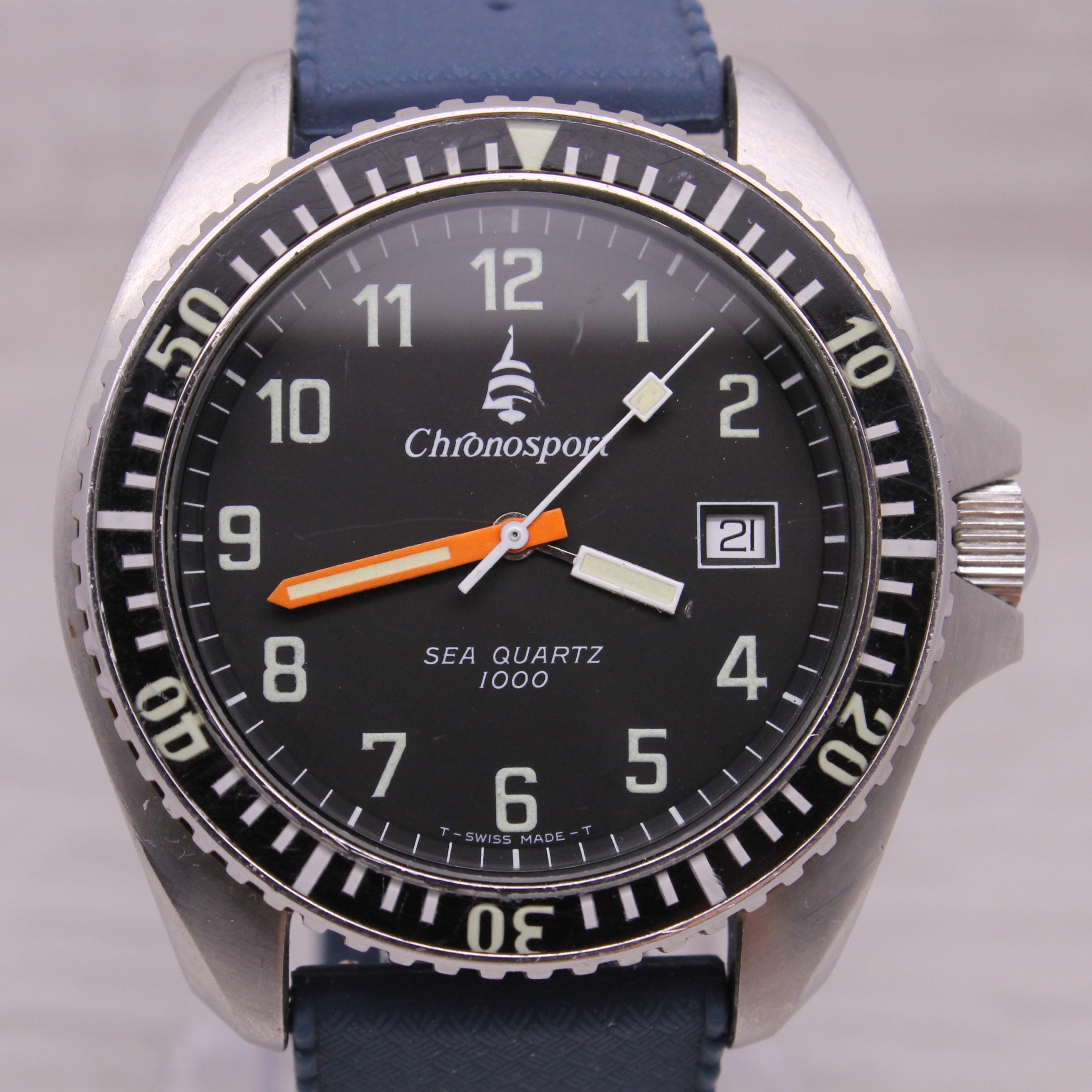 Dark Slate Gray Vintage 1980's Chronosport Sea Quartz 1000 Mens 42mm Steel Quartz Divers Watch