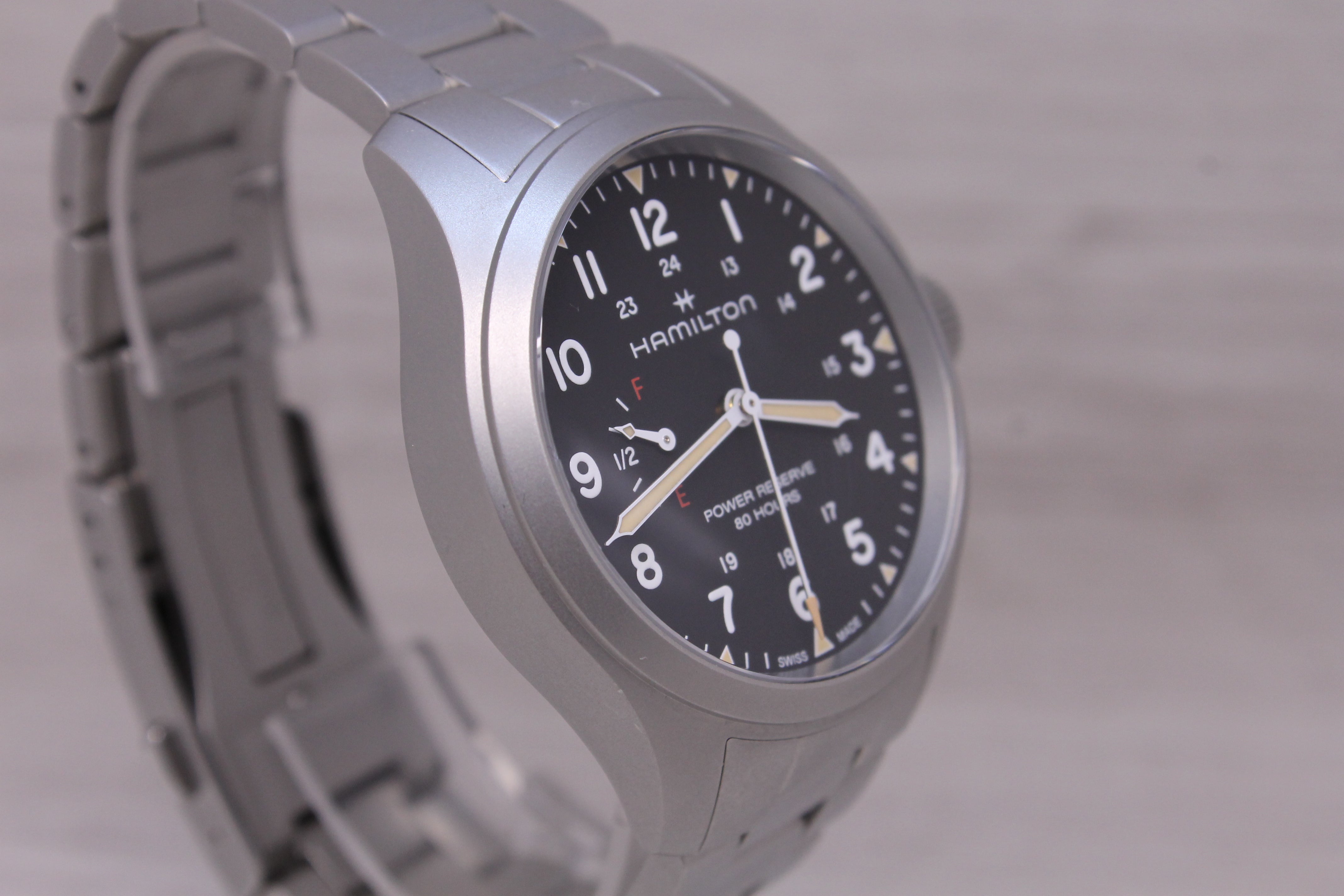 Hamilton Khaki Field Mechanical Power Reserve 40mm Mens Steel Watch w Box