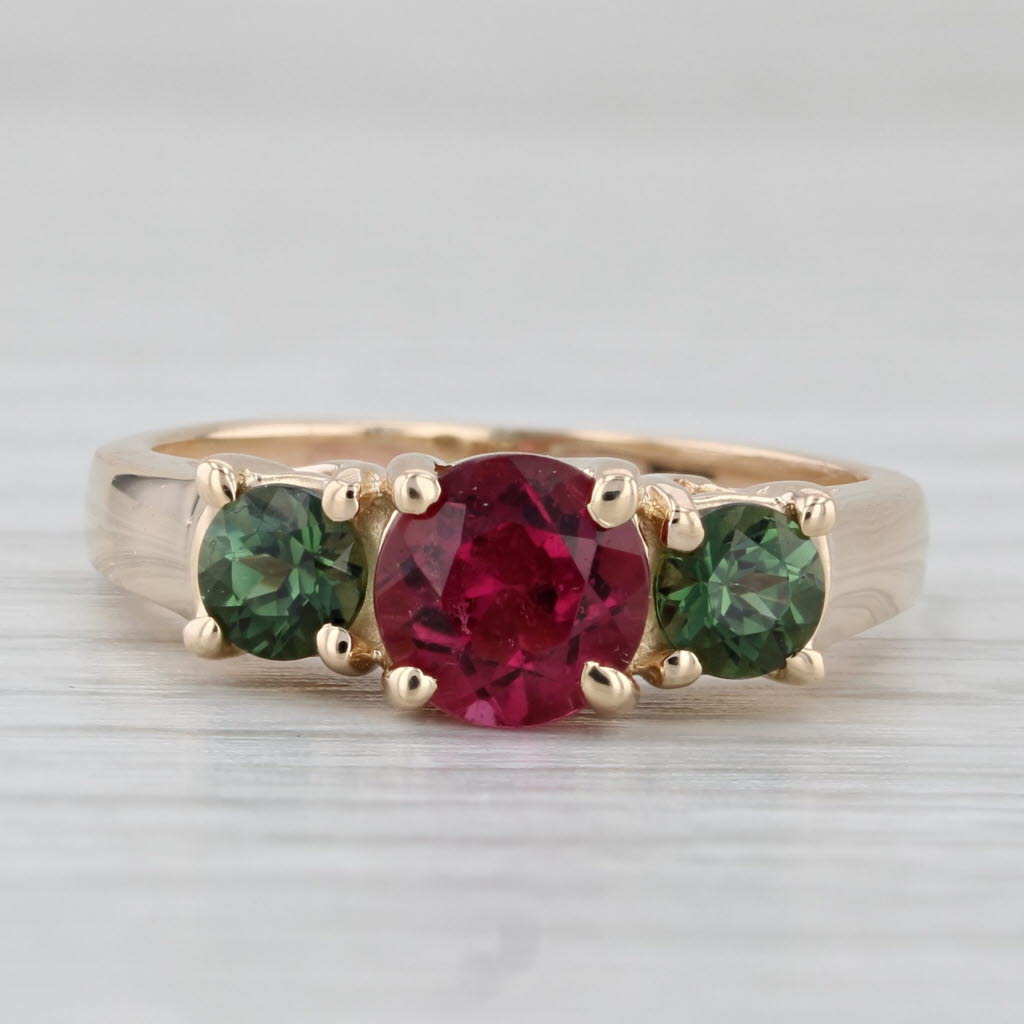 Light Gray 1.51ctw 3-Stone Rubellite Green Tourmaline Ring 14k Yellow Gold Size 5.25