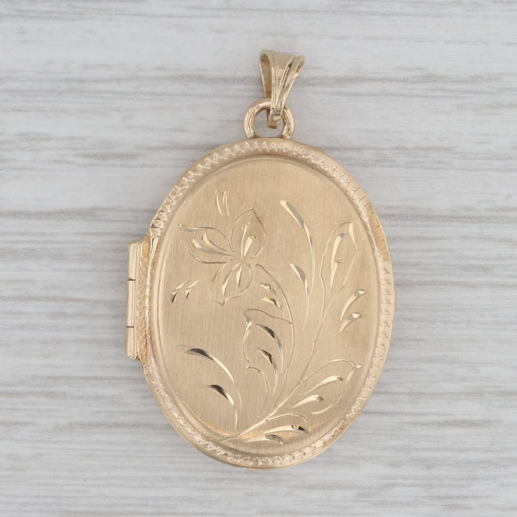 Gray Floral Engraved Picture Locket Pendant 14k Yellow Gold Engravable Vintage