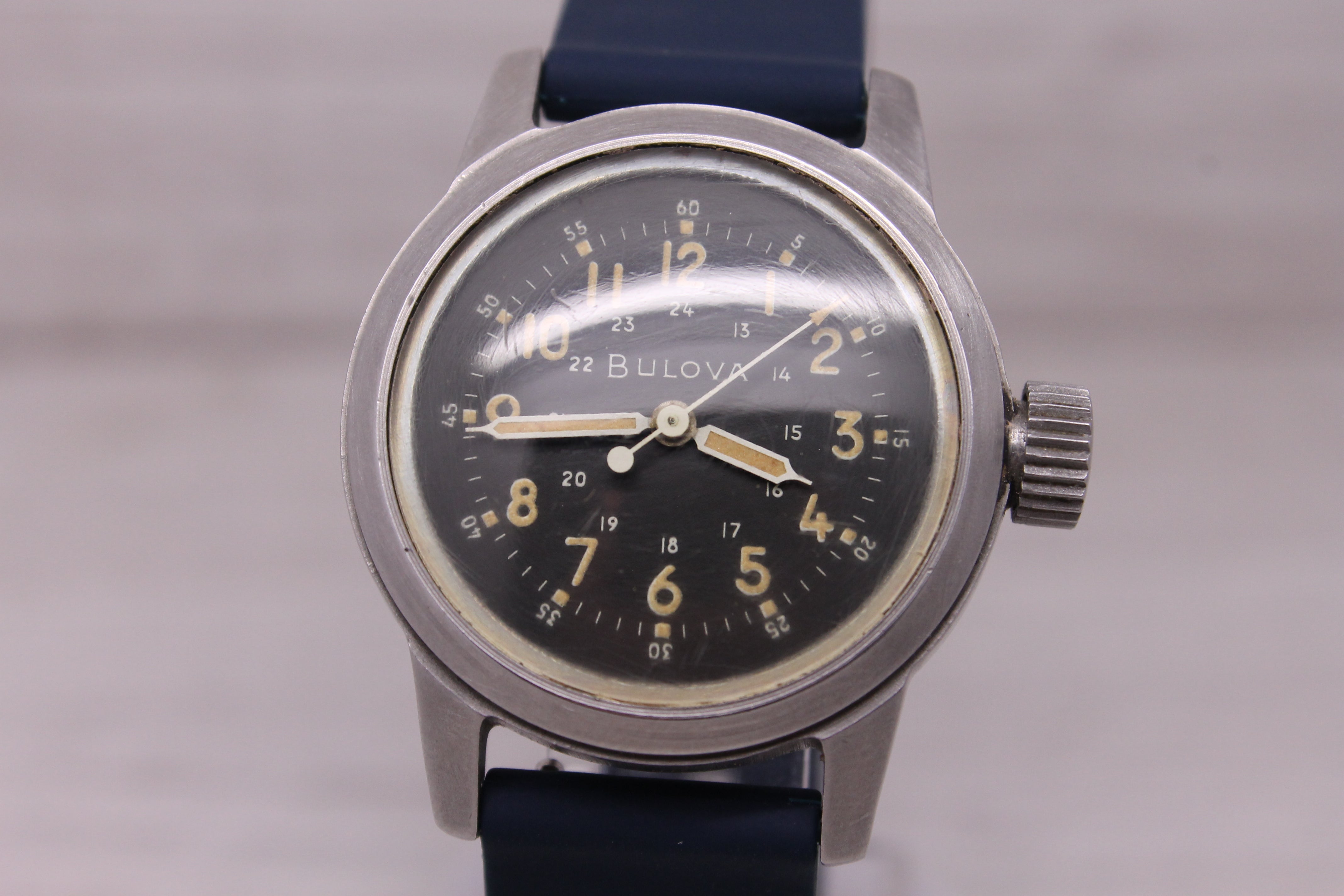 Dark Gray Vintage 1950's Bulova A17A Mens 32mm US Military Manual Watch Hacking Parkerized