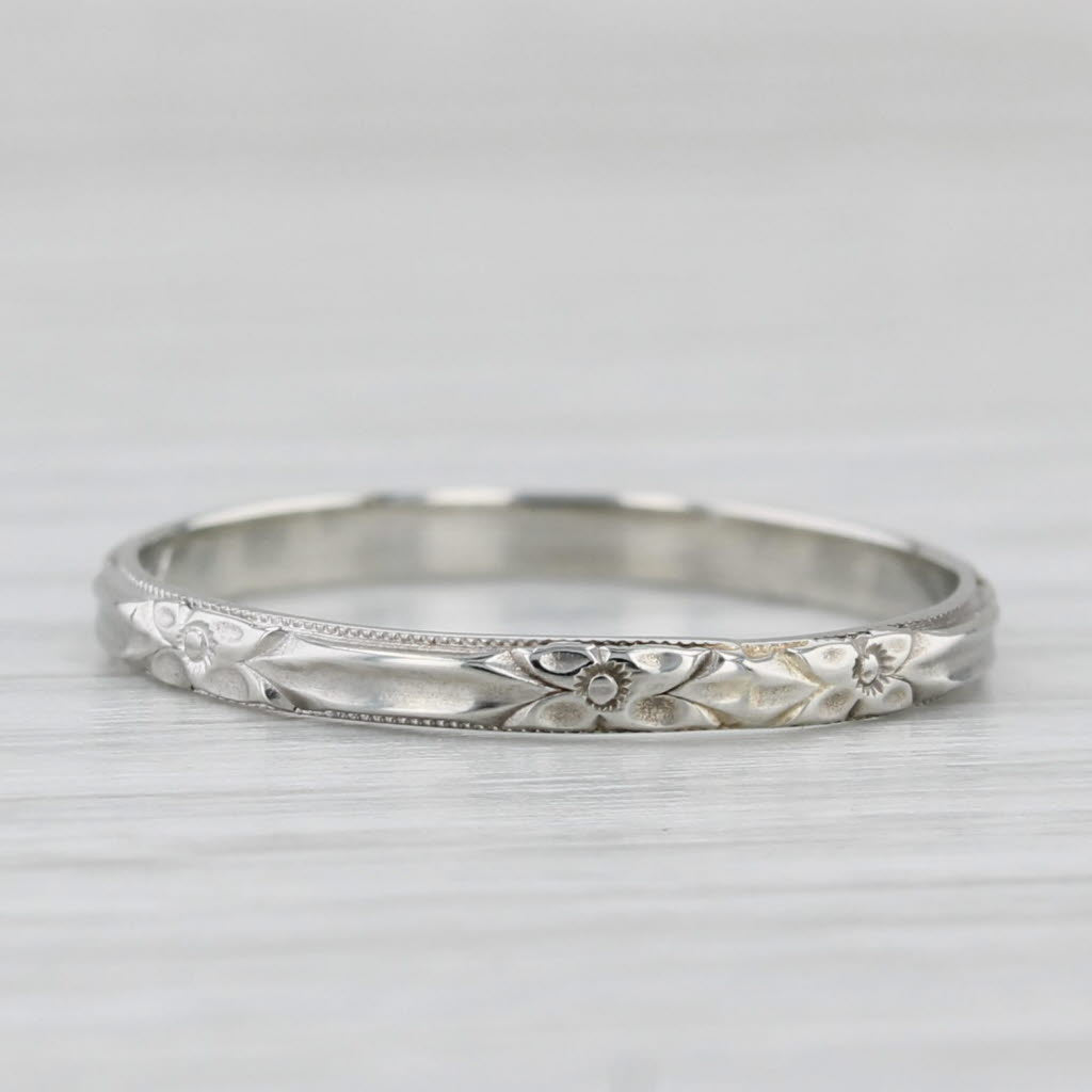 Light Gray Vintage Floral Pattern Wedding Band 14k White Gold Size 6.75 Ring Stackable