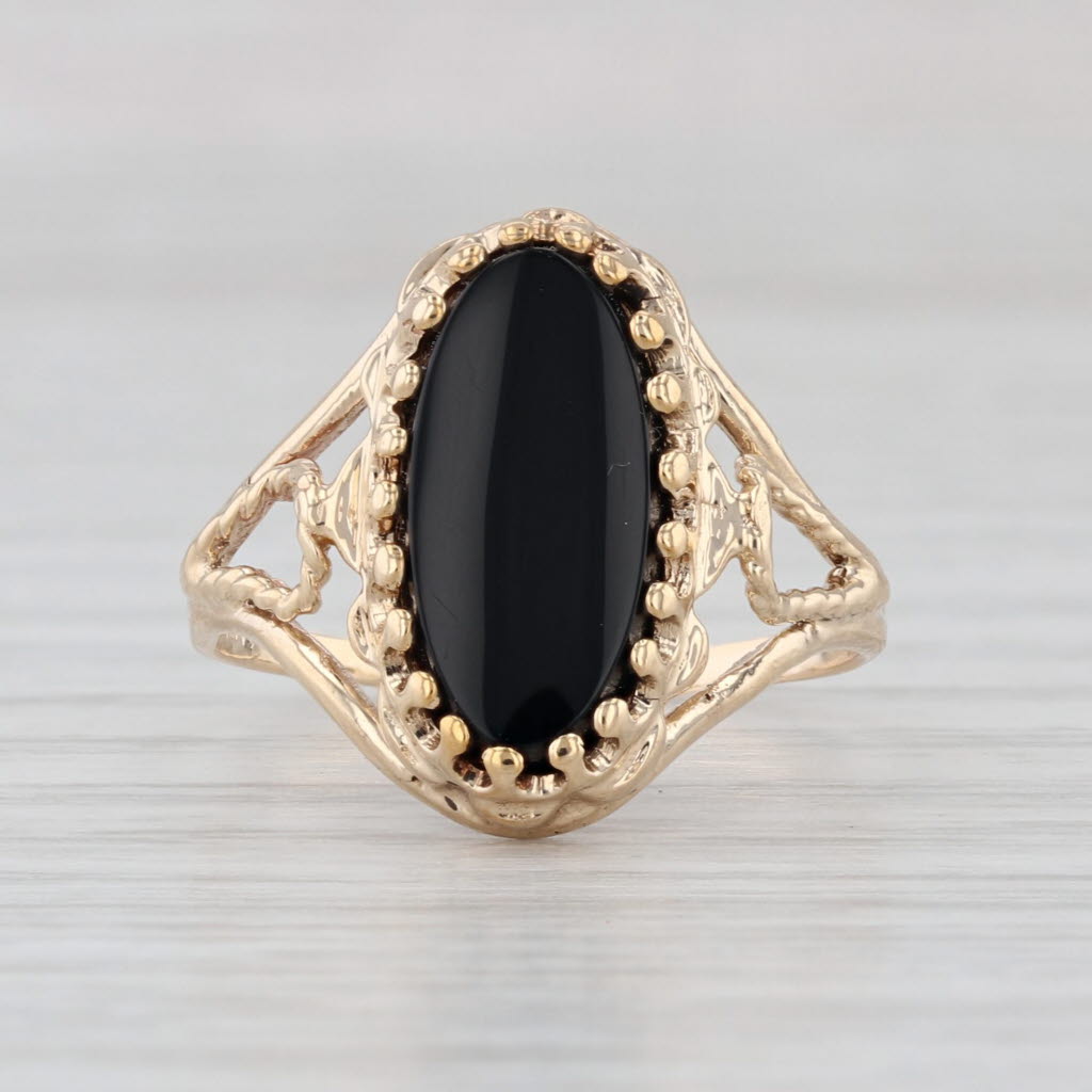 Vintage Oval Cabochon Onyx Signet Ring 10k Yellow Gold Size 6.5