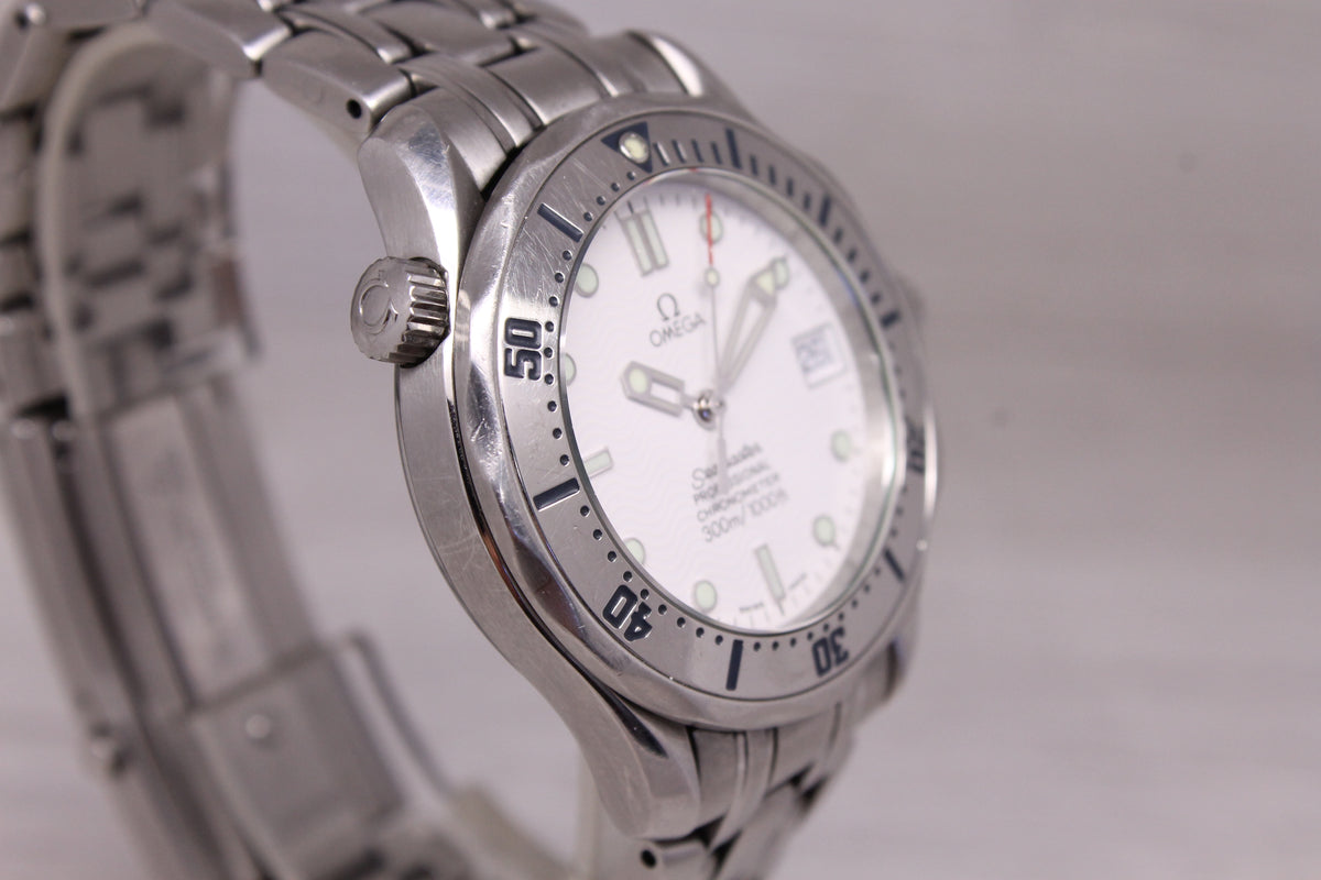 Omega Seamaster Pro 300m 37mm Automatic Midsize Diver White Wave Dial 2552.20