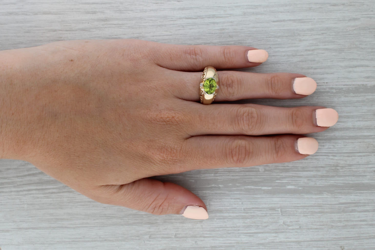 Dark Gray 2.02ctw Oval Peridot Diamond Ring 14k Yellow Gold Size 7.25