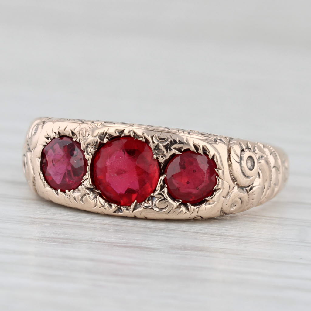 Light Gray Antique Ornate Red Glass Garnet Ring 8k Rose Gold Size 8.75 Round 3-Stone