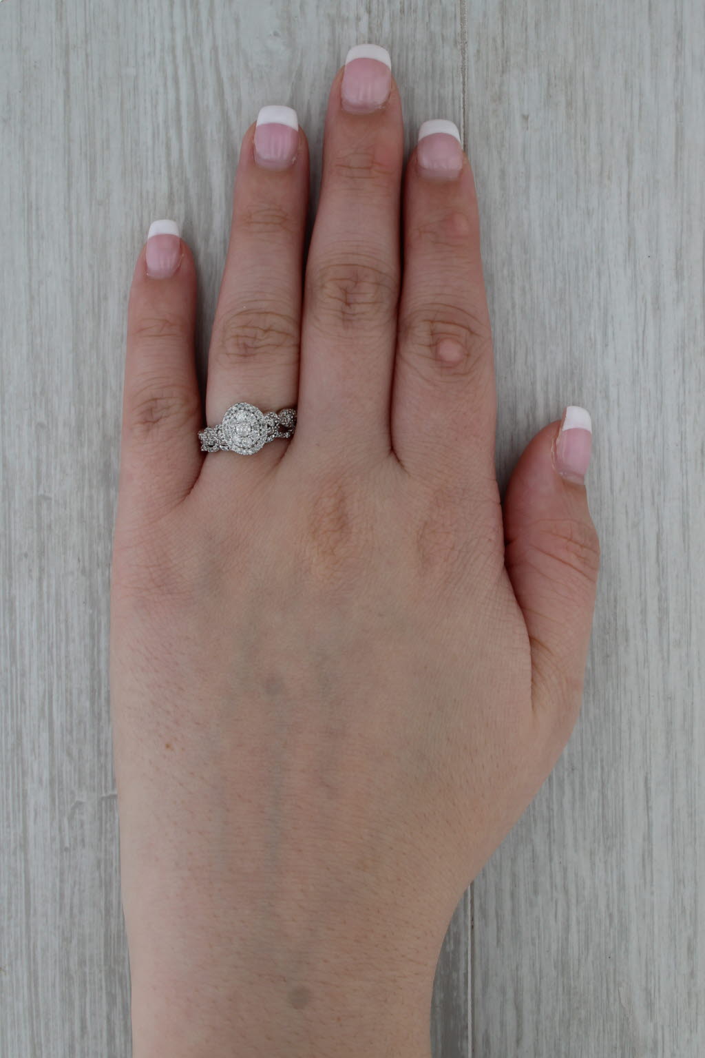 0.44ctw Diamond Cluster Halo Engagement Ring Wedding Band Bridal Set 10k Gold