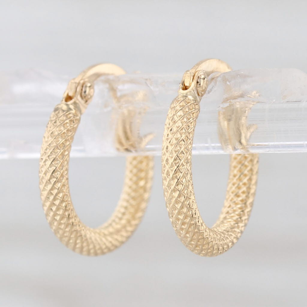 Small Mesh Hoop Earrings 18k Yellow Gold Snap Top Round Hoops