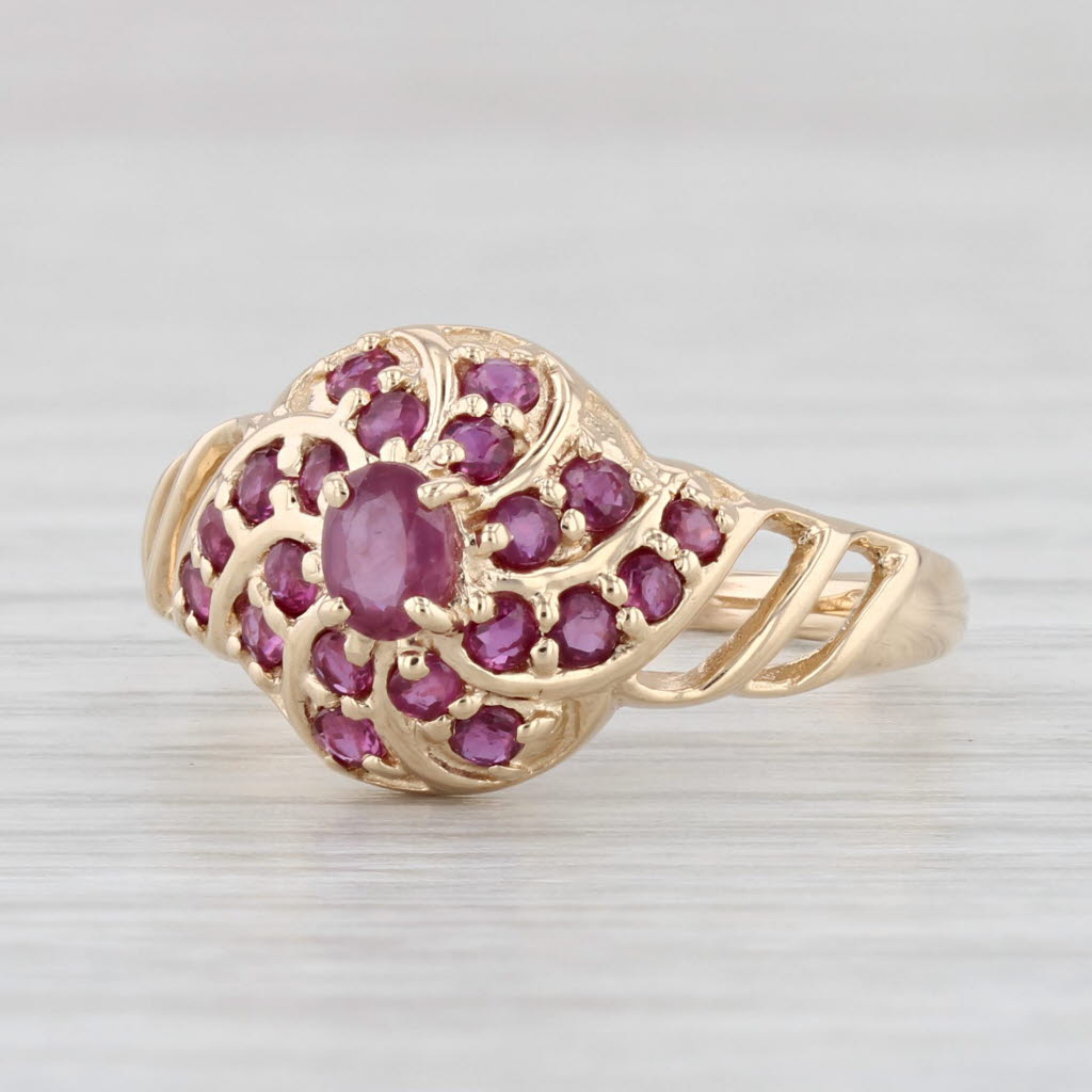 Light Gray 1ctw Ruby Cluster Ring 14k Yellow Gold Size 7.25