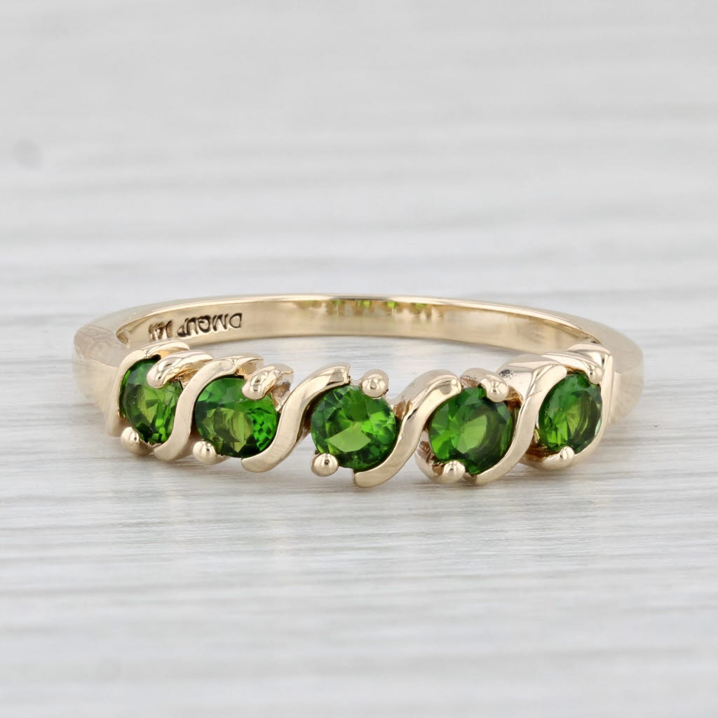 Light Gray 0.65ctw Green Chrome Diopside Ring 14k Yellow Gold Size 8 Stackable