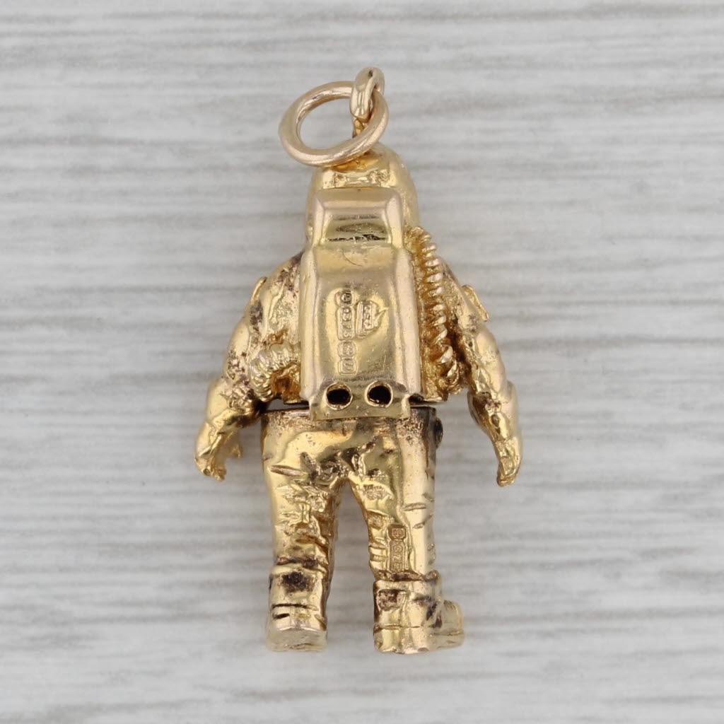 Gray Vintage Astronaut Charm 9k Yellow Gold Moves Figural Pendant