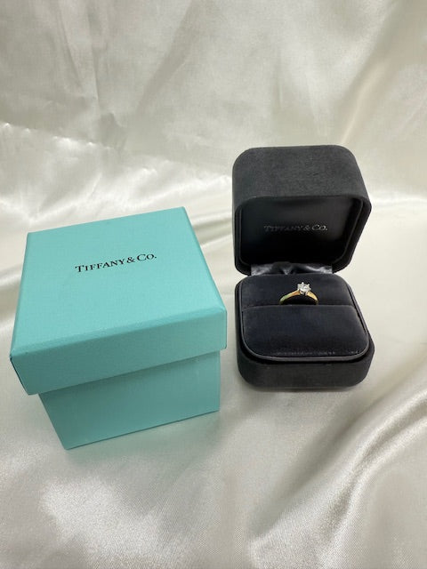 Gray Vintage Tiffany 0.41ct Round Solitaire Engagement Ring 18k Gold Sz 5.5 GIA Box