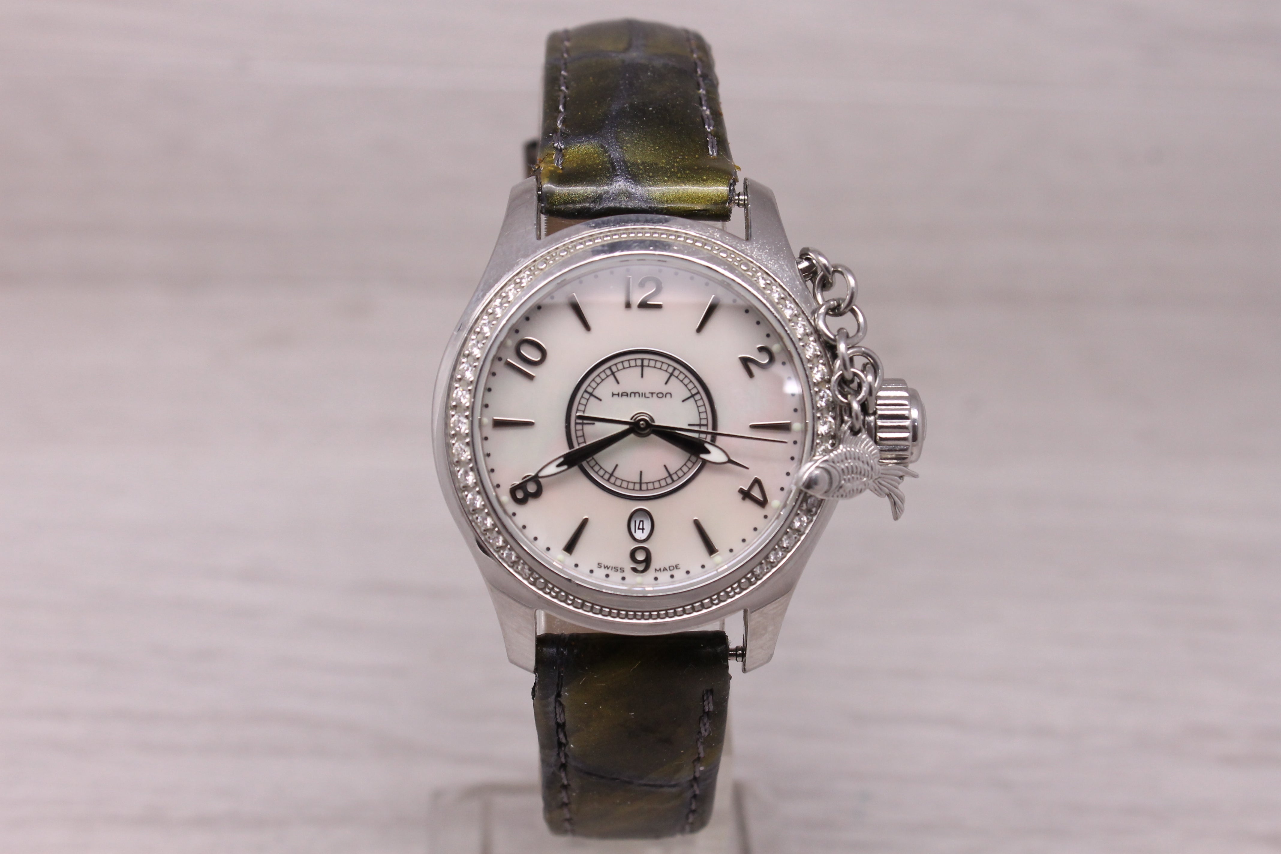 Hamilton Khaki Navy Seaqueen MOP 32mm Ladies Quartz Watch Swiss Date H77211115