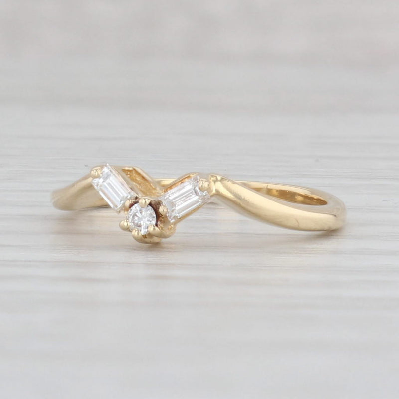 Light Gray 0.16ctw Contoured Diamond Ring 18k Yellow Gold Size 6.25 Wedding Band