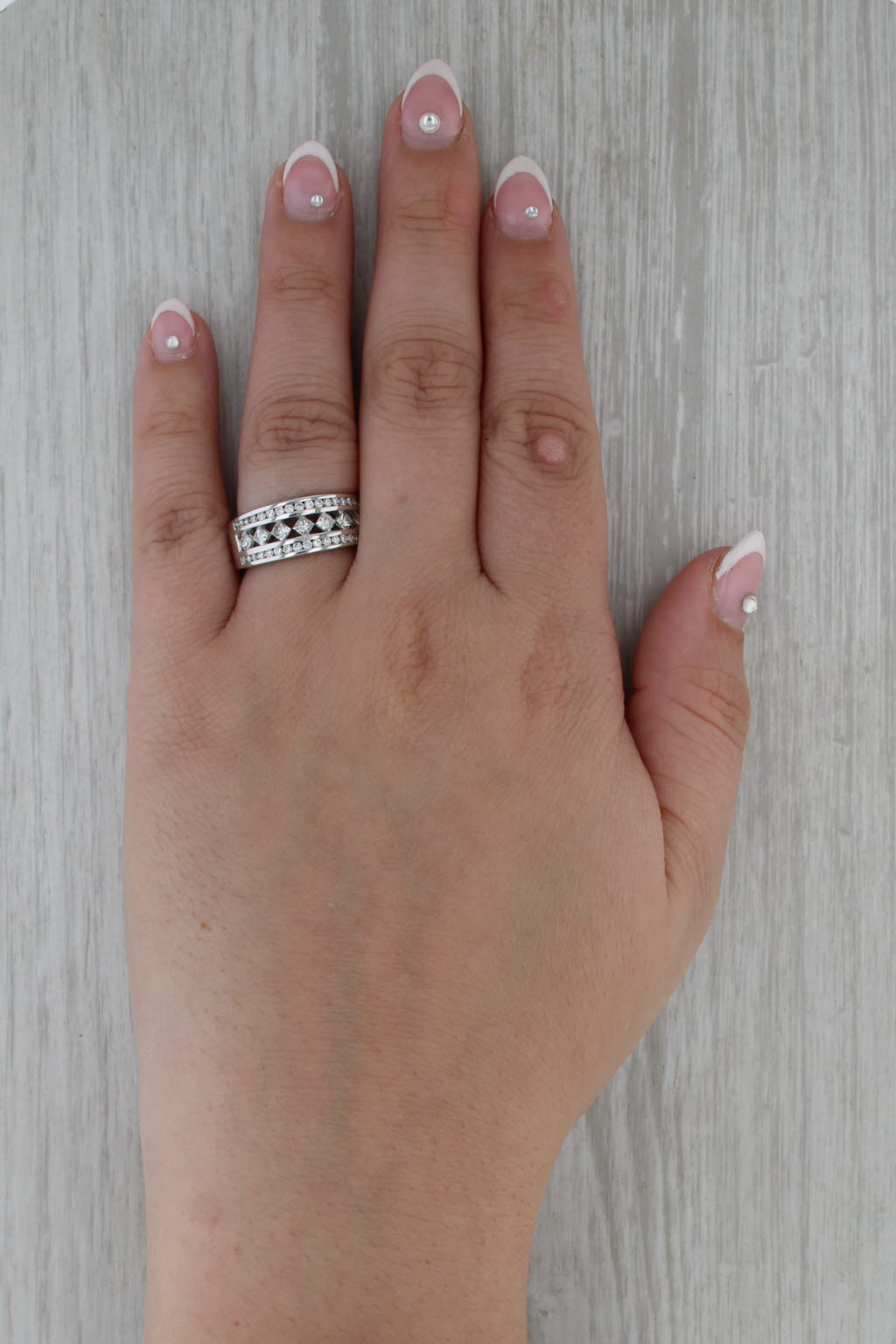 0.91ctw Diamond Ring 14k White Gold Size 7 Wedding Anniversary Band