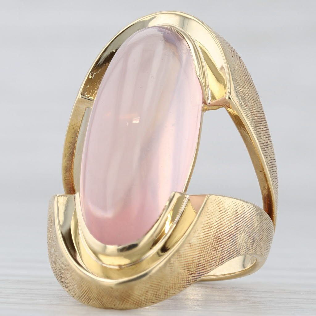 Light Gray Vintage Pink Rose Quartz Oval Cabochon Ring 18k Yellow Gold Size 6.75