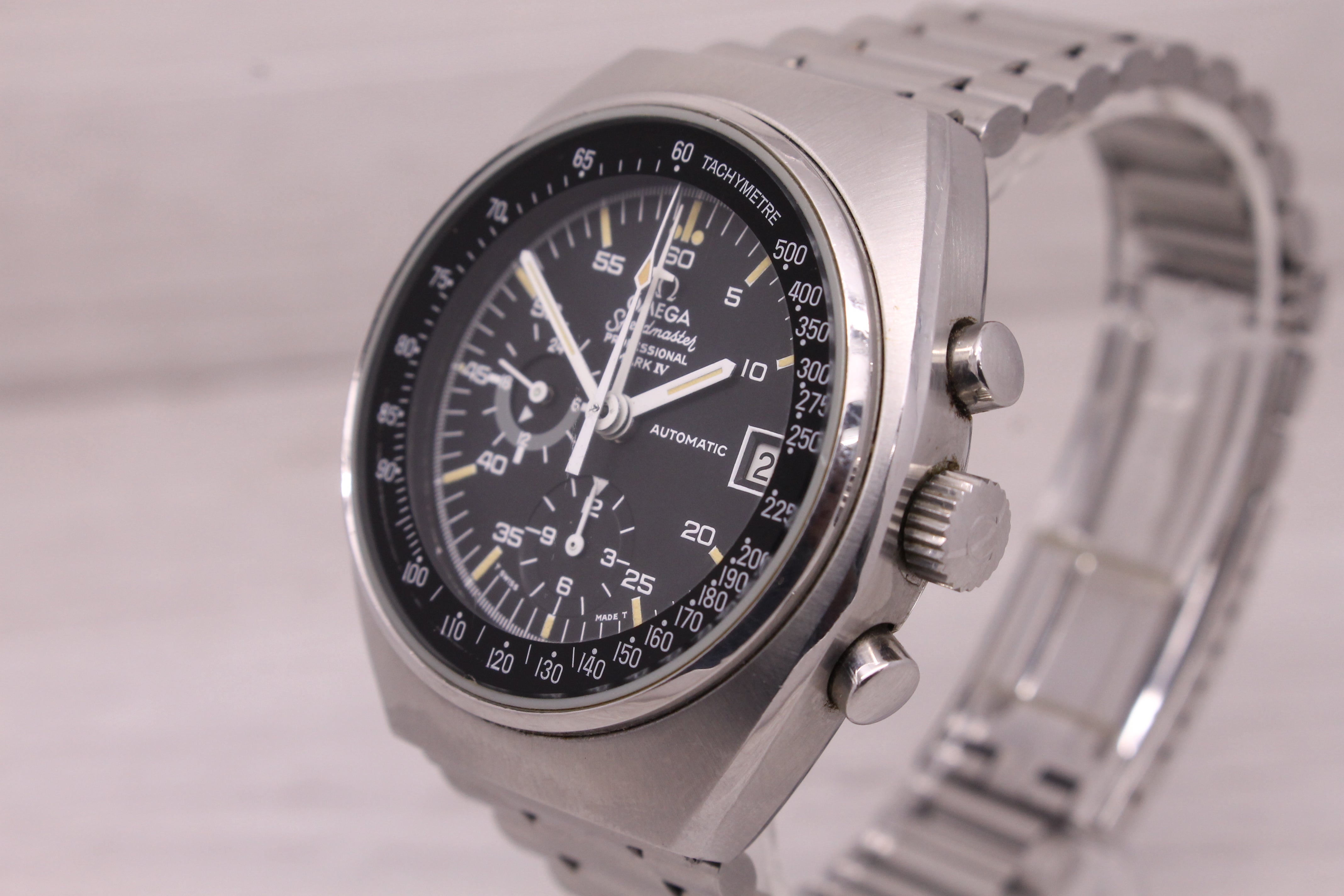 Dark Gray Vintage c.1973 Omega Speedmaster Mark IV Automatic Chronograph Watch ORIGINAL