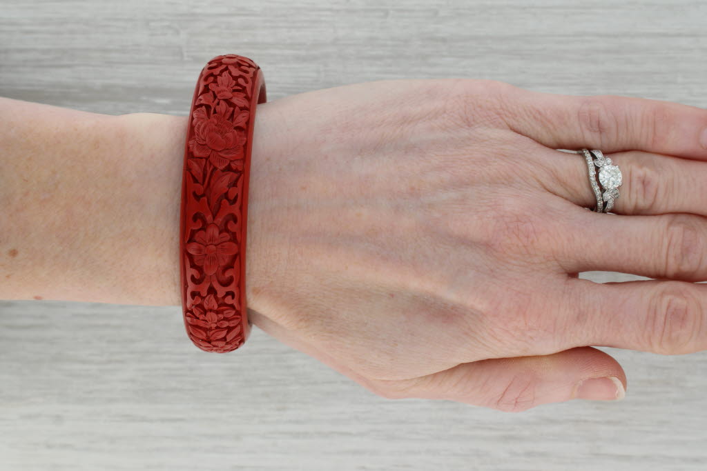 Dark Gray Red Floral Carved Bangle Bracelet 7.5" 15.6mm