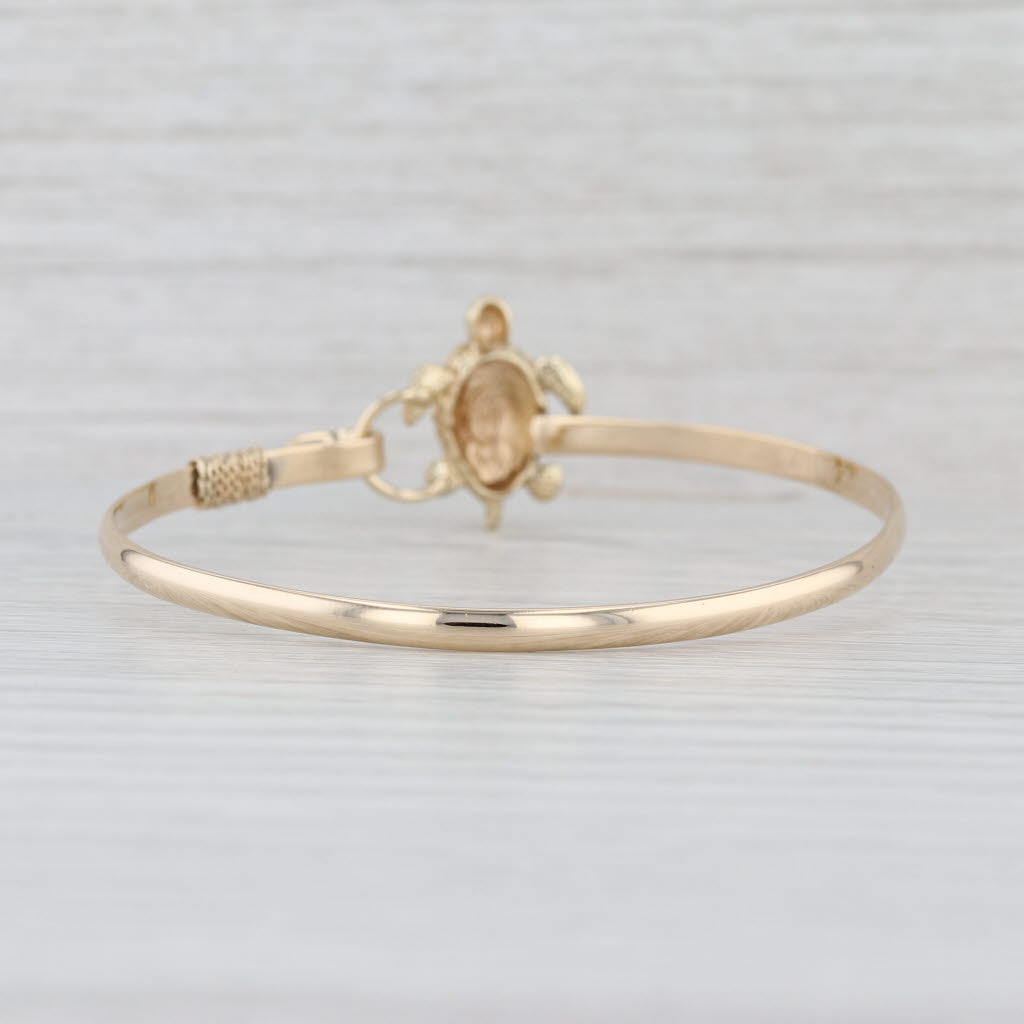 Seaturtle Bangle Bracelet 14k Yellow Gold 6.5" Hook Clasp Turtle