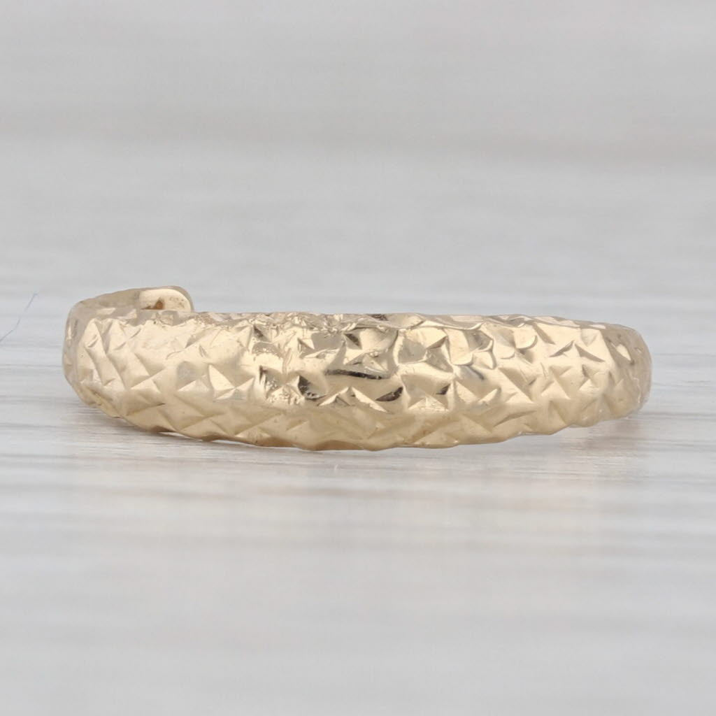 Gray Crosshatch Pattern Toe Ring 14k Yellow Gold Adjustable Size Band