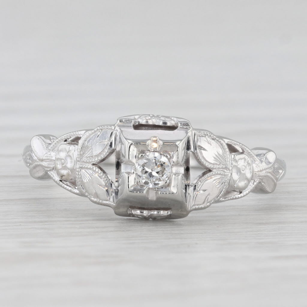 Light Gray Vintage VS2 Diamond Solitaire Engagement Ring 18k White Gold Size 6.75 Floral