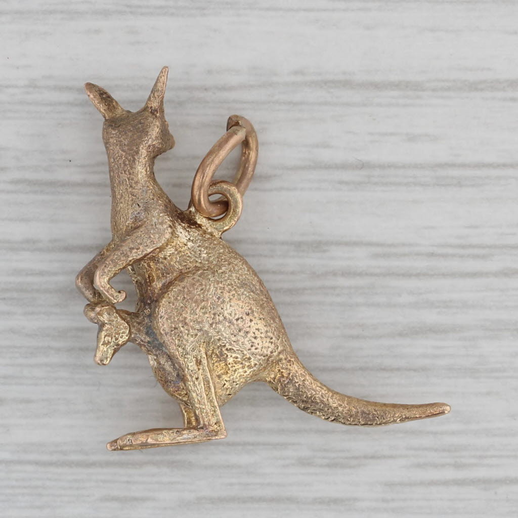 Gray Vintage Kangaroo & Joey Charm 10k Yellow Gold Figural Pendant