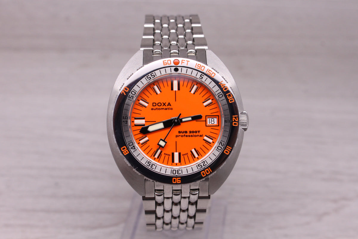 Doxa Sub 200T 39mm Steel Mens Automatic Divers Watch w/ B&P Swiss 804.10.351.10
