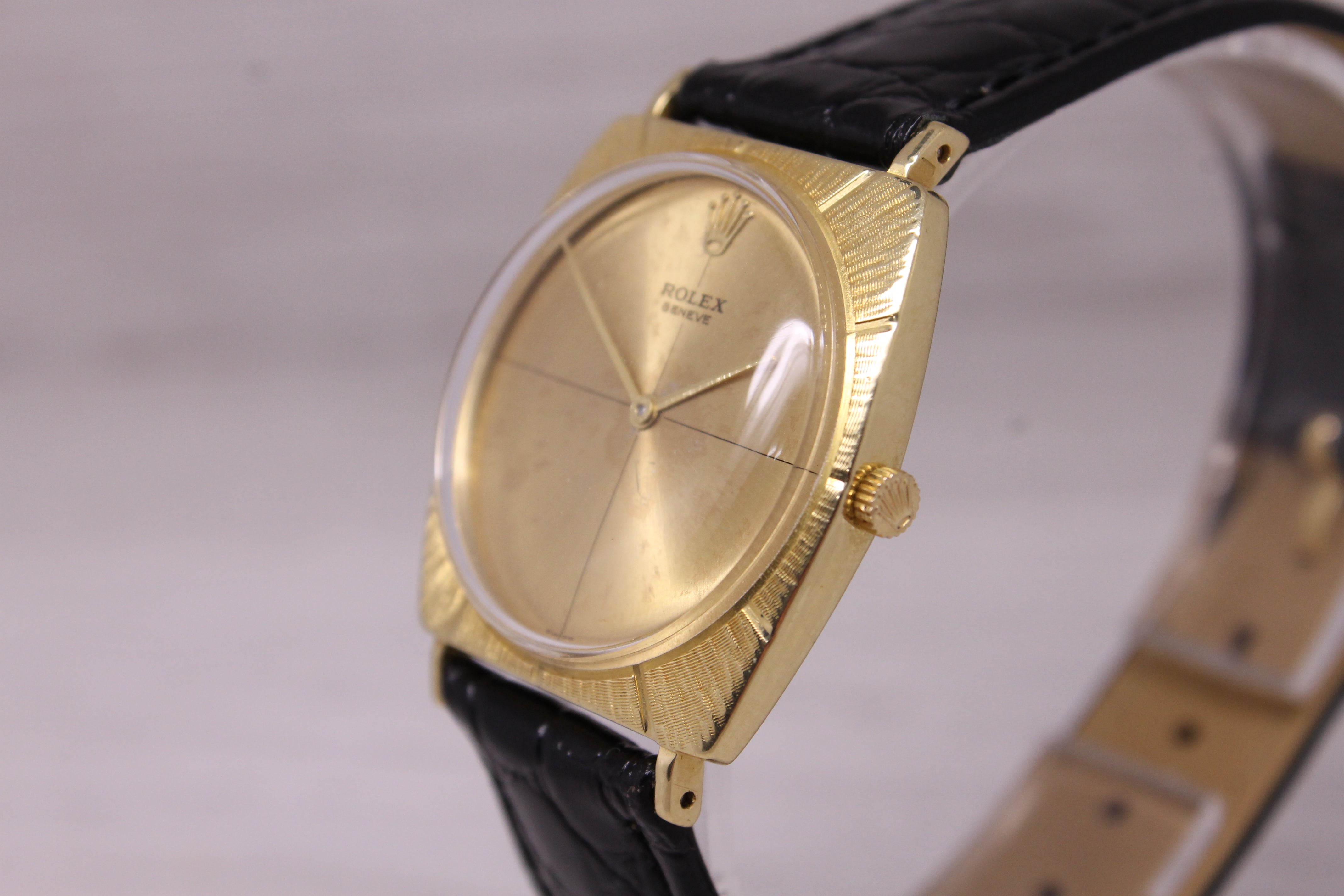 Vintage c1960's Rolex 18k Yellow Gold 29mm Midsize Manual Watch c.1600 ref.3715