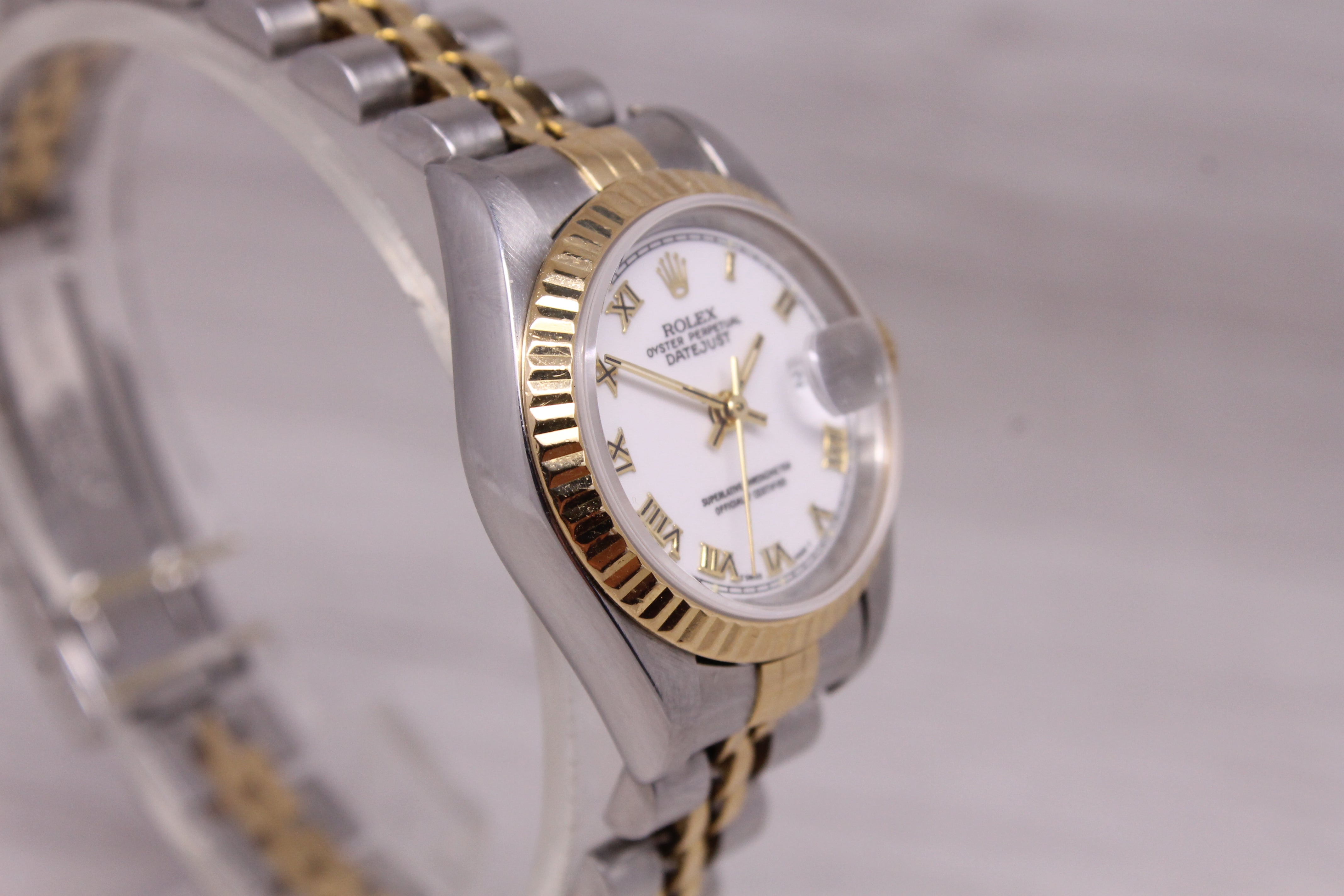 1996 Rolex Datejust Ladies 26mm Steel & 18k Automatic Watch Box & Papers
