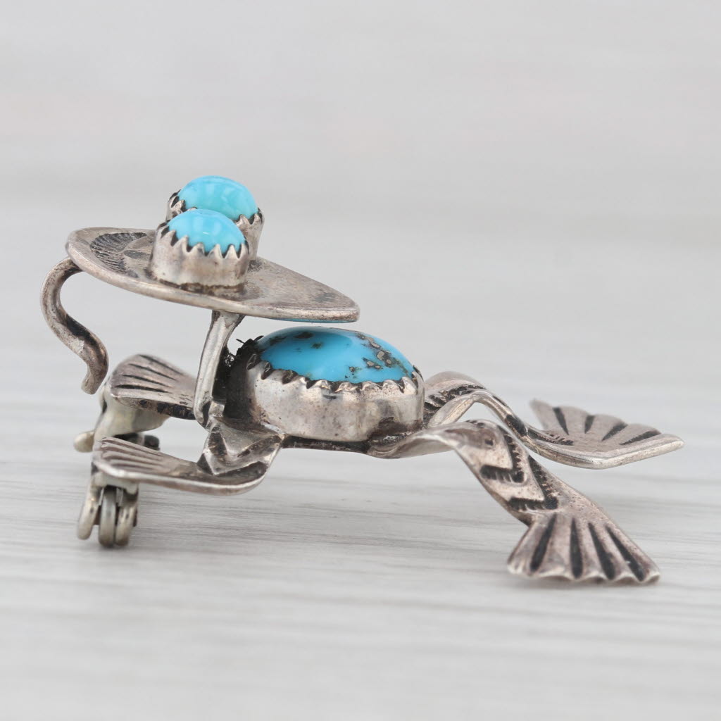 Light Gray Native American Tribal Frog Figurine Brooch Sterling Silver Turquoise Pin