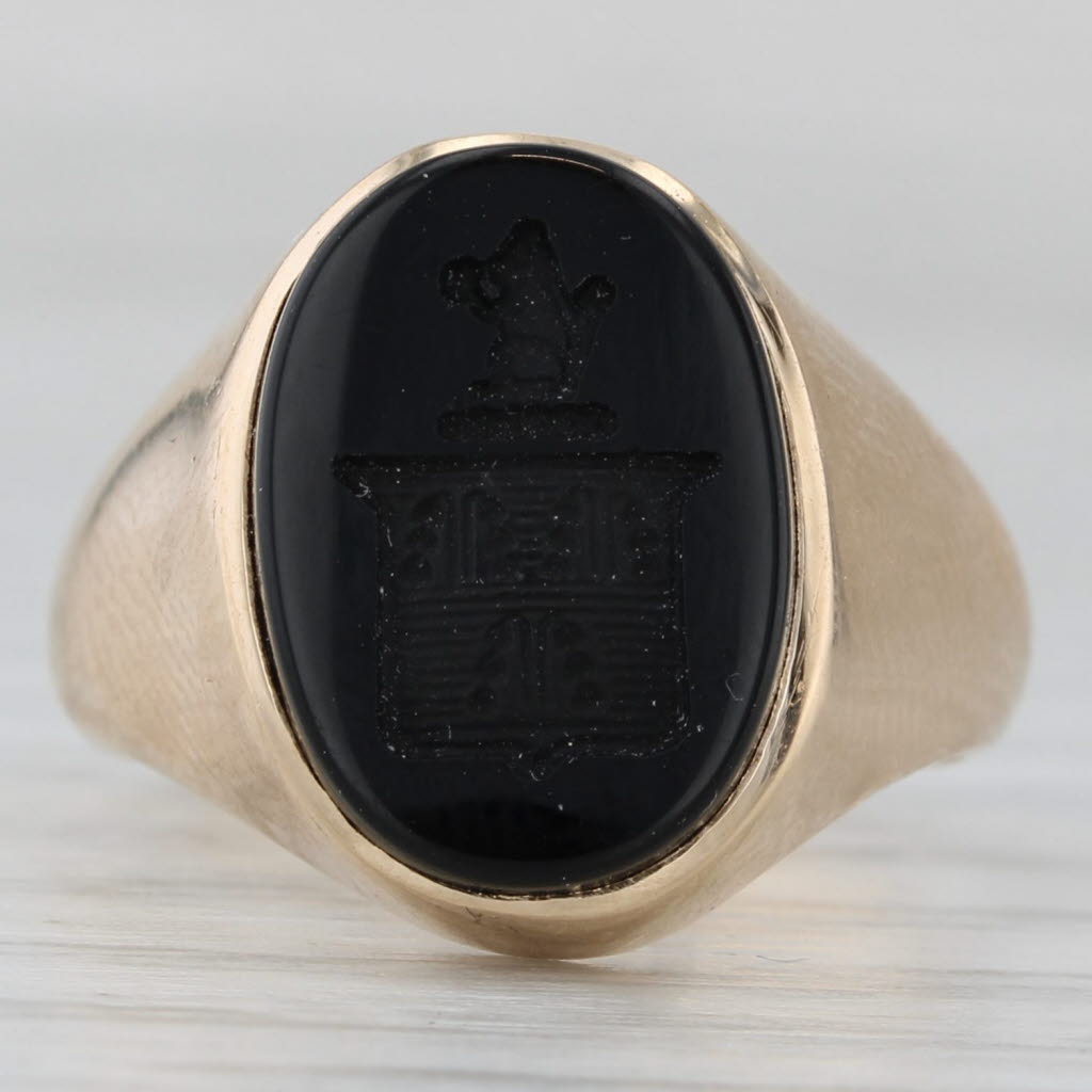 Vintage Onyx Coat of Arms Signet Ring 10k Yellow Gold Size