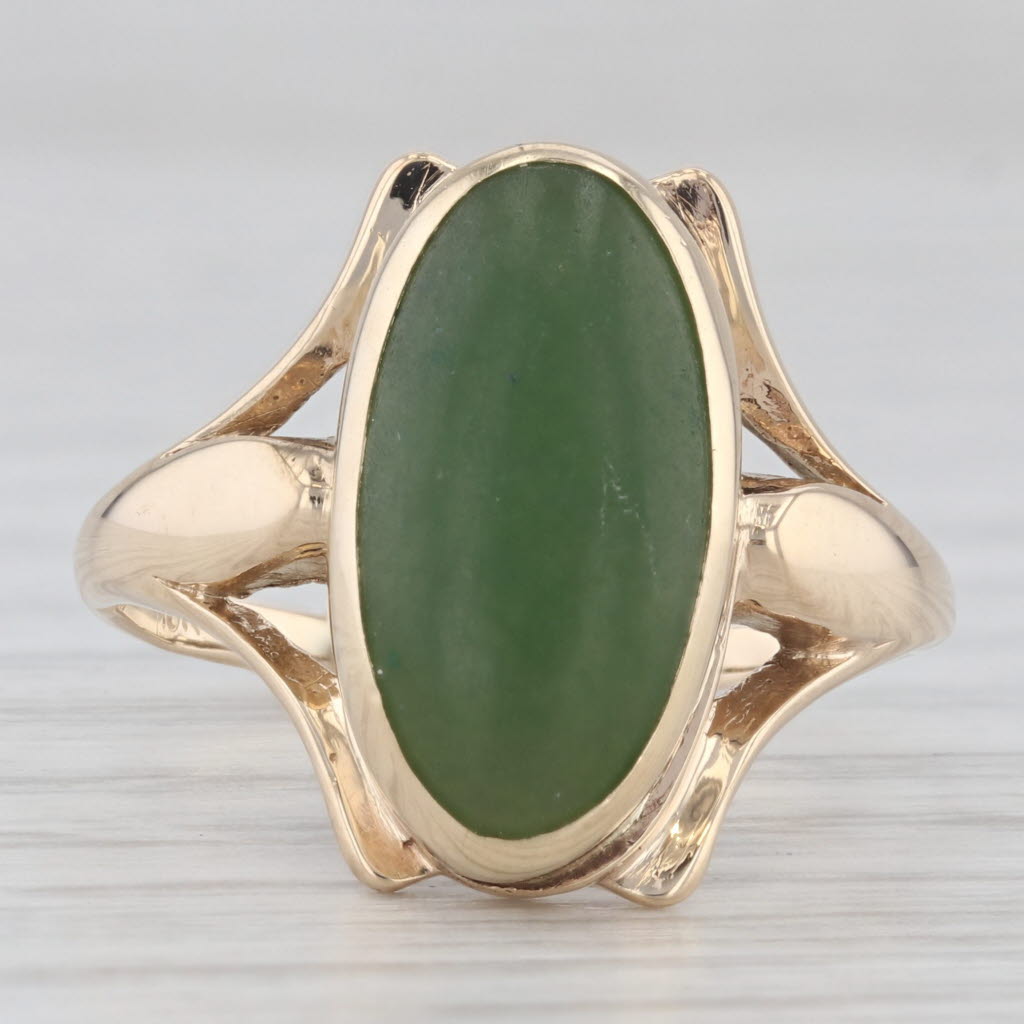 Light Gray Oval Cabochon Green Nephrite Jade Solitaire Ring 10k Yellow Gold Size 7.75