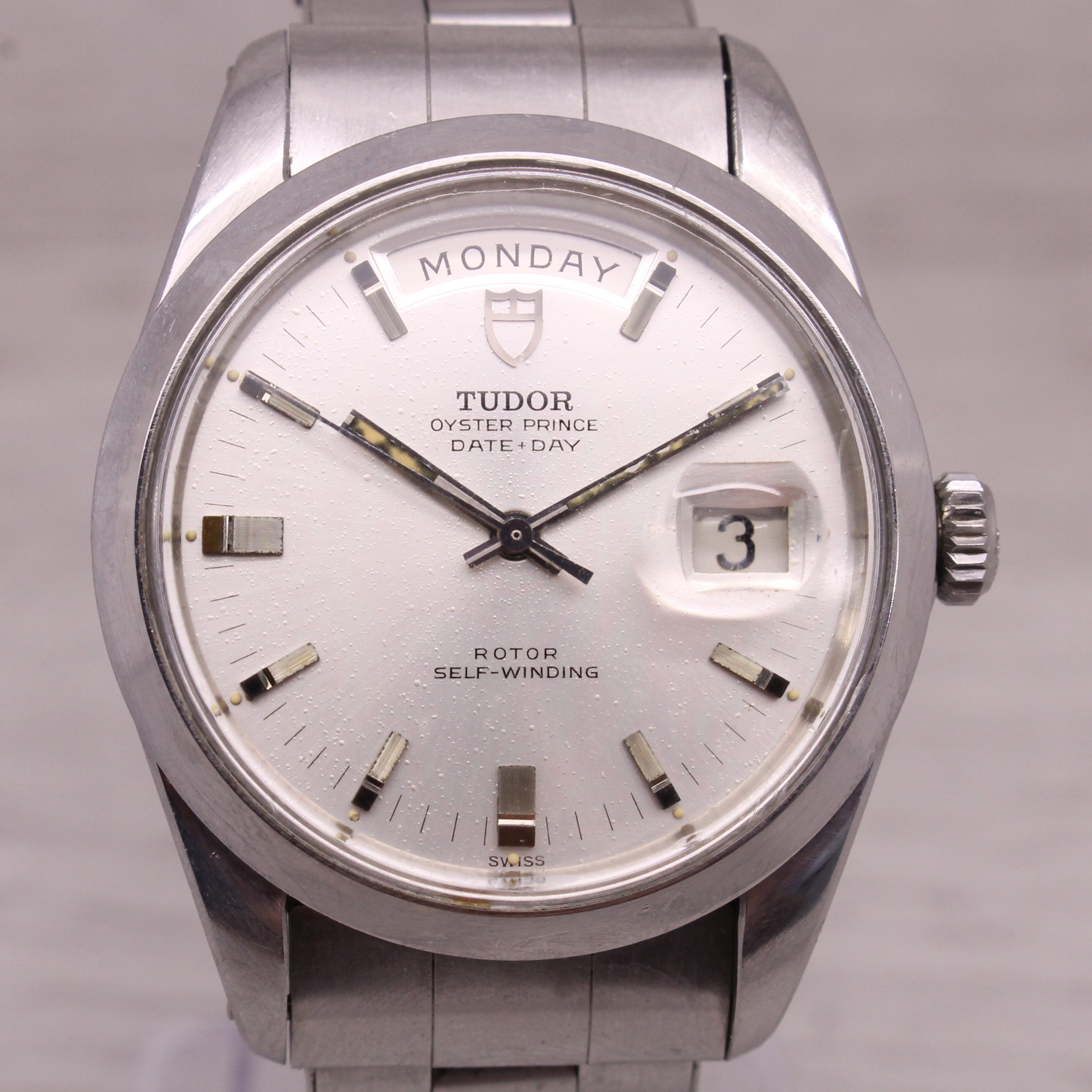 Dark Gray Vintage c.1970 Tudor Jumbo Date Day 7017/0 38mm Mens Automatic Watch C&I Rolex