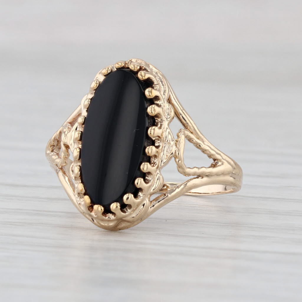 Vintage Oval Cabochon Onyx Signet Ring 10k Yellow Gold Size 6.5
