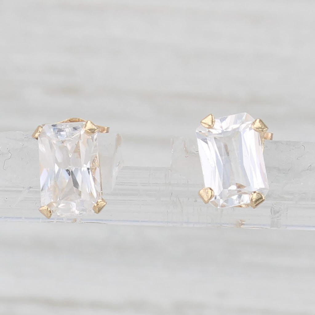 Light Gray 1.70ctw Zircon Stud Earrings 14k Yellow Gold Solitaire Studs