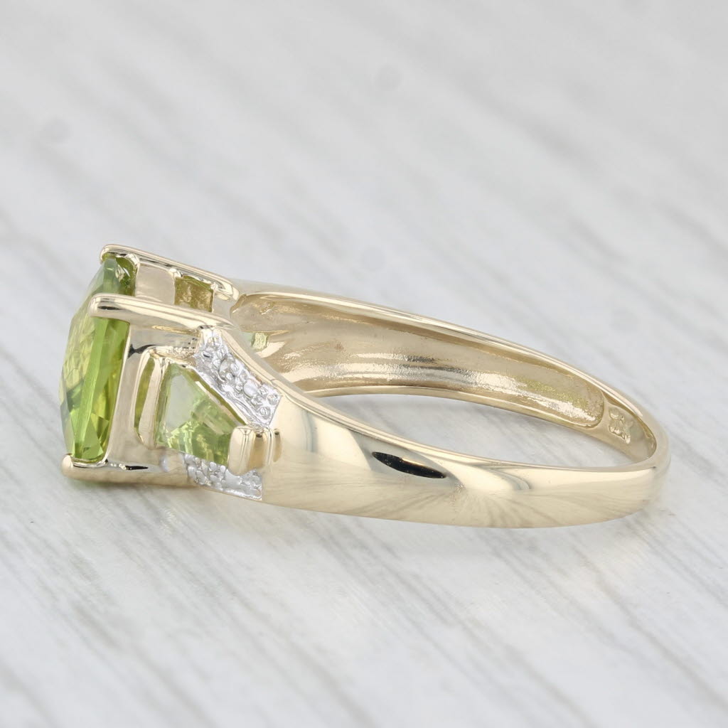 Light Gray 3.13ctw Cushion Green Peridot Diamond Ring 10k Yellow Gold Size 7.25