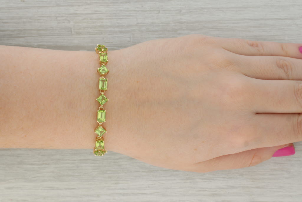 Tan 18.5ctw Green Peridot Tennis Bracelet 10k Yellow Gold 7"