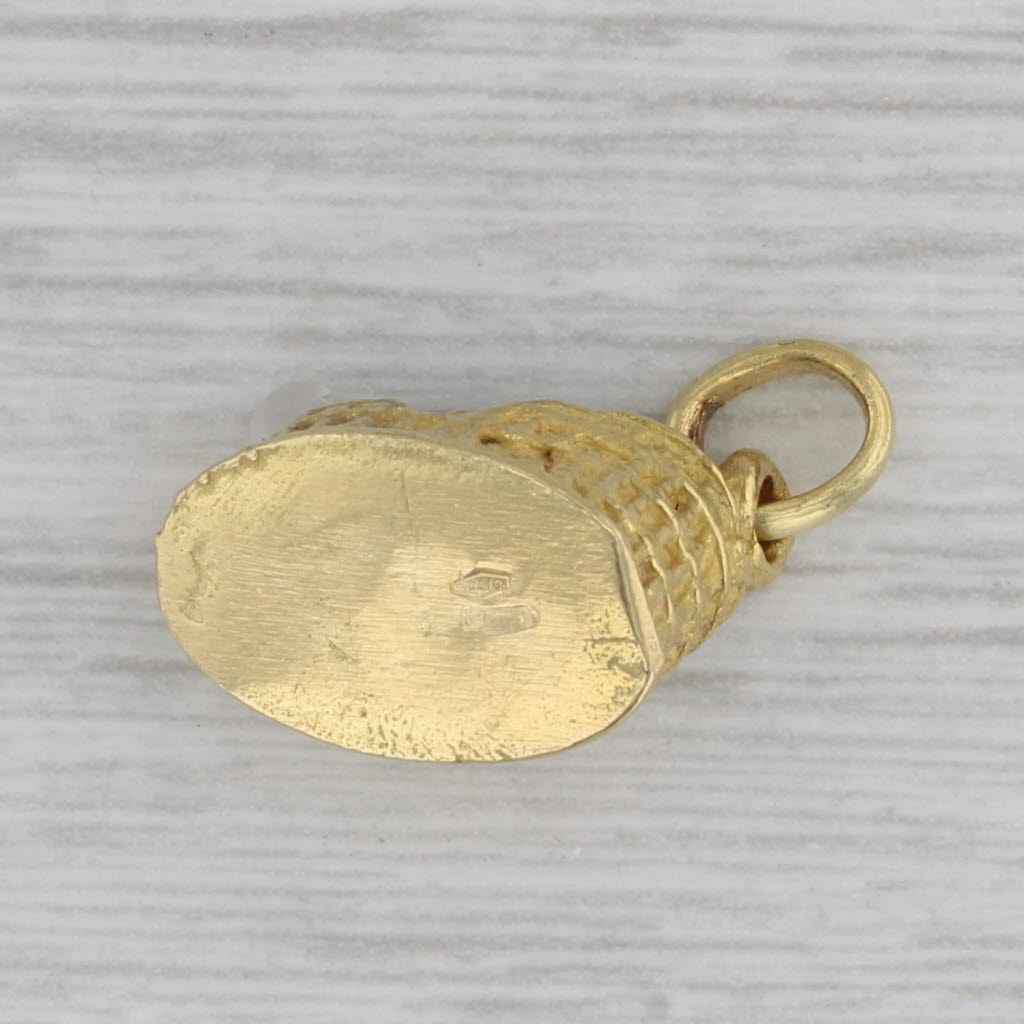 Gray Roman Colosseum Charm 18k Yellow Gold Vintage Rome Italy Souvenir Pendant