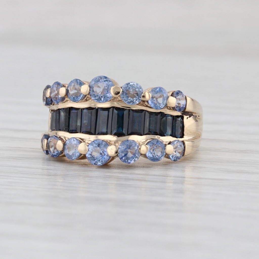 3.34ctw Light & Dark Blue Sapphire Ring 10k Yellow Gold Size 7.25