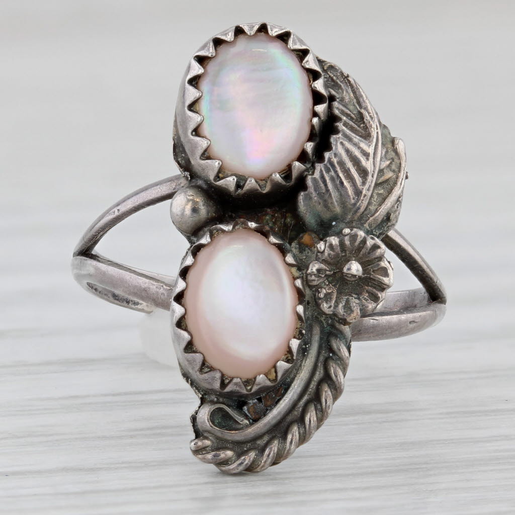 Light Gray Pink Mother of Pearl Floral Feather Ring Vintage Sterling Silver Size 5.25