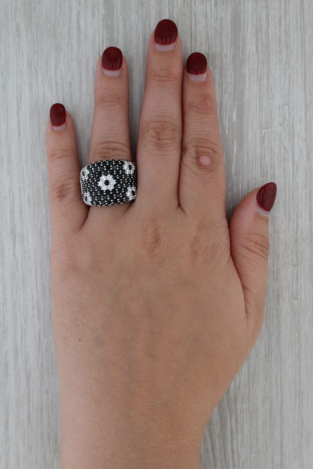 Roberto Coin Sapphire Diamond Flower Ring 18k White Gold Size 7.5 Cocktail