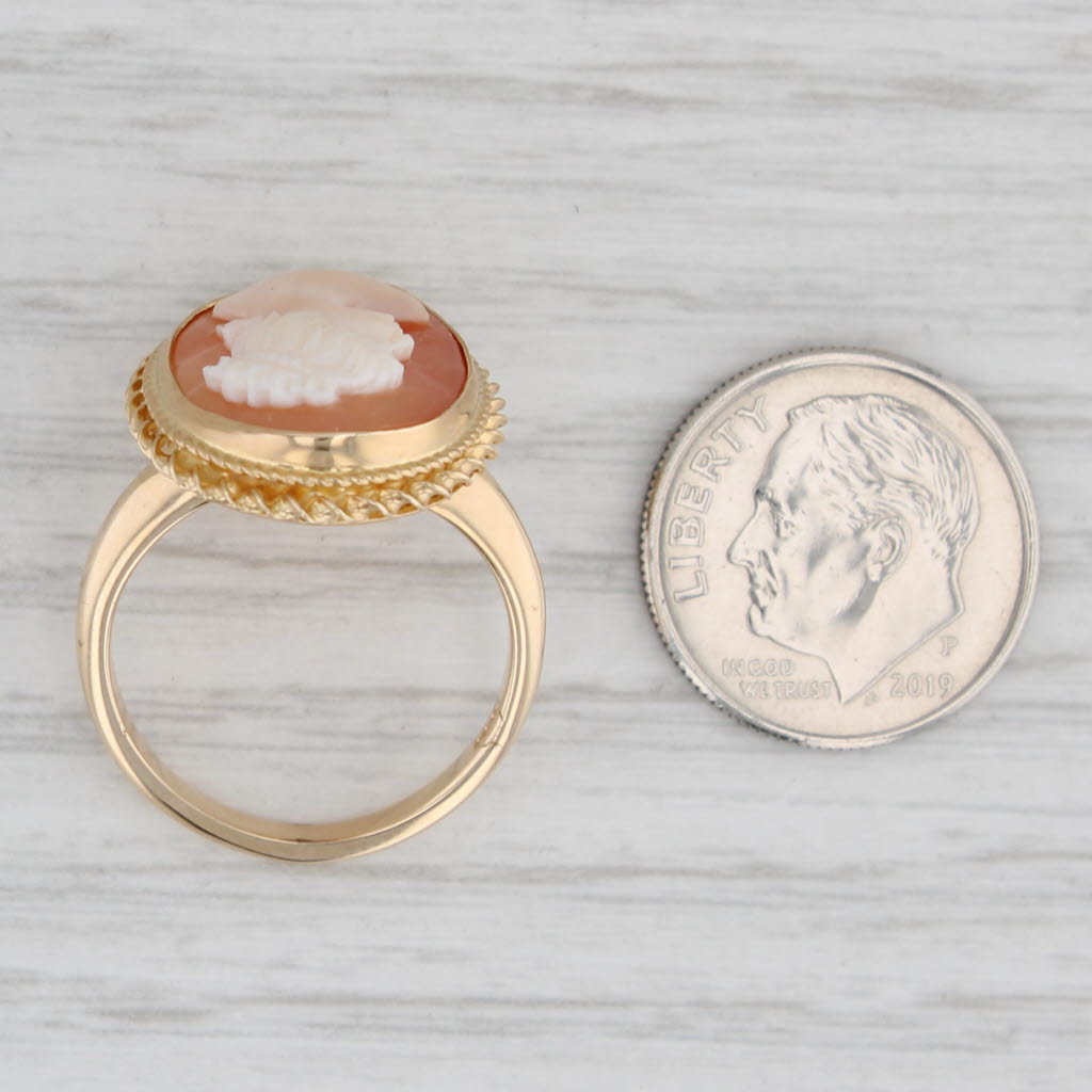 Light Gray Vintage Cameo Ring 14k Yellow Gold Size 7 Figural Bust Carved Shell