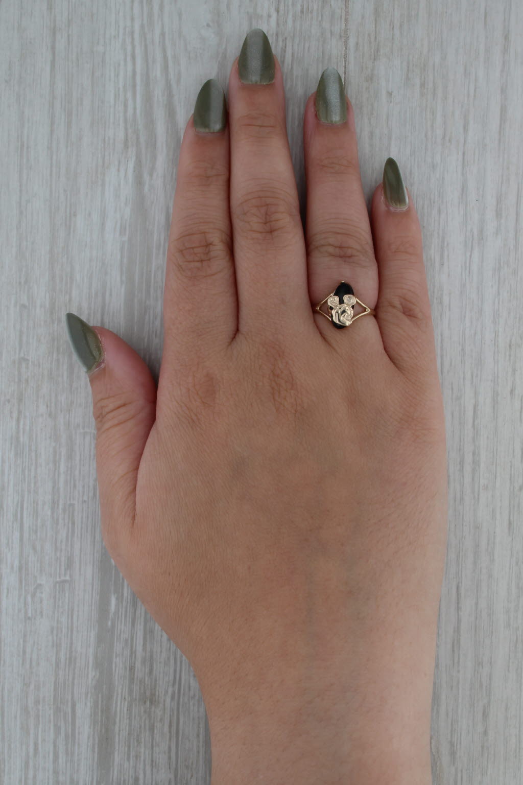 Mickey Mouse Oval Black Onyx Cabochon Signet Ring 10k Yellow Gold Size 6.25