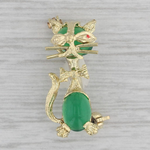 Green Glass Cat Wearing Bow Tie Brooch 18k Yellow Gold Resin Pin Vintage